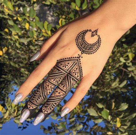 full moon mehndi designs